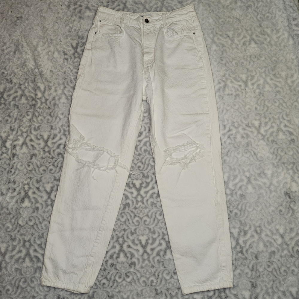 Zara White Boyfriend Jeans Relaxed Fit